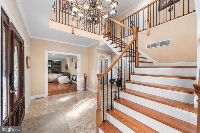 21 ANGUS LN, Warren, NJ 07059