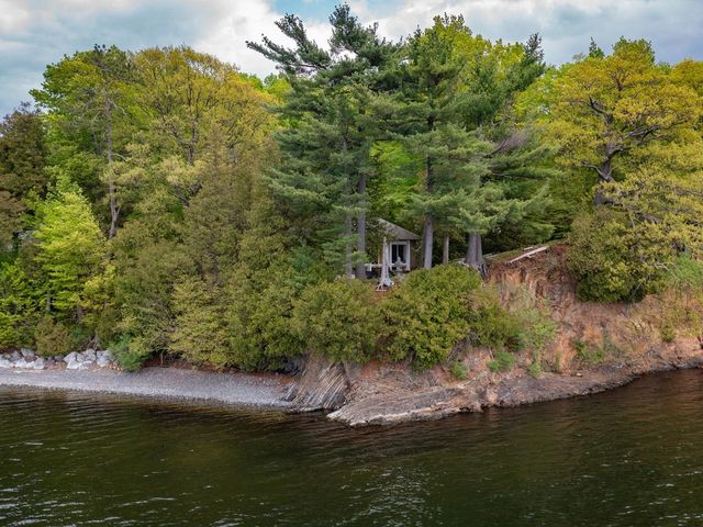 187 Morgan Drive, Shelburne, VT 05482