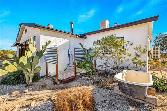 1560 Jackrabbit Trail, 29 Palms, CA 92277