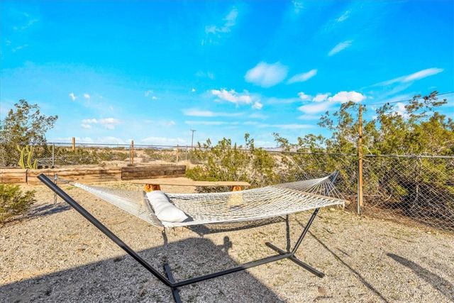 1560 Jackrabbit Trail, 29 Palms, CA 92277