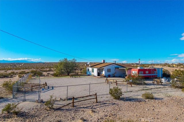 1560 Jackrabbit Trail, 29 Palms, CA 92277