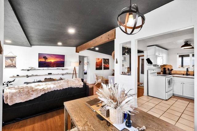 1560 Jackrabbit Trail, 29 Palms, CA 92277