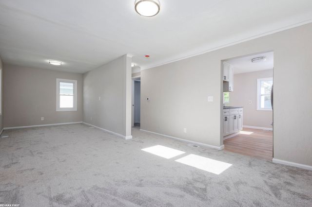 49 Fessenden St Street, Mount Clemens, MI 48043