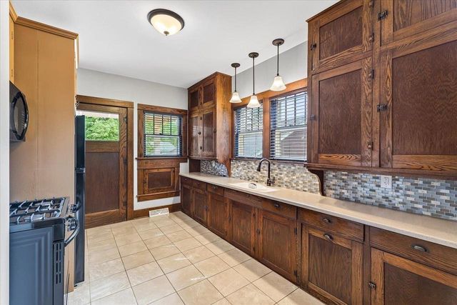 210 W Hudson Street, Mazomanie, WI 53560