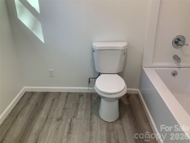 841 B CHARLOTTE Highway, Fairview, NC 28730