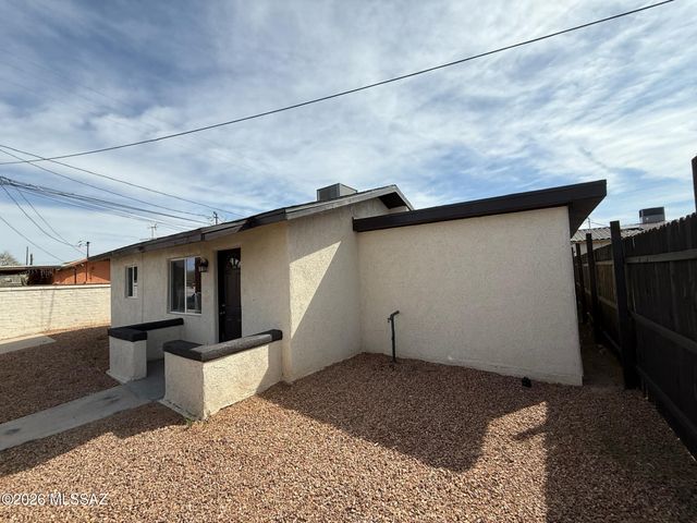 3917 S Liberty Avenue, Tucson, AZ 85714