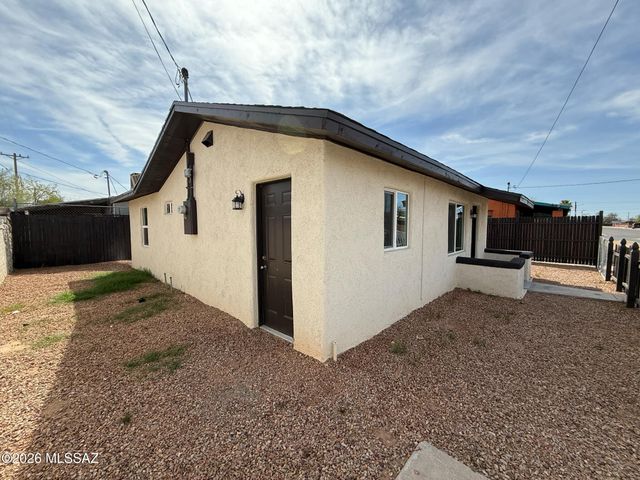 3917 S Liberty Avenue, Tucson, AZ 85714
