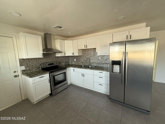 3917 S Liberty Avenue, Tucson, AZ 85714