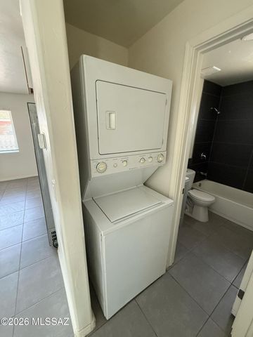 3917 S Liberty Avenue, Tucson, AZ 85714