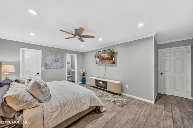 12 Periwinkle Court, East Brunswick, NJ 08816