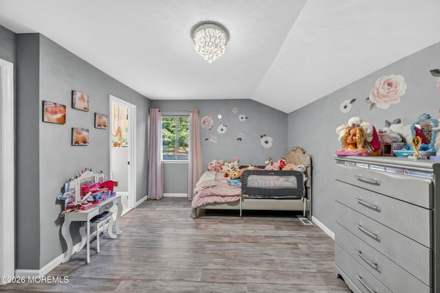 12 Periwinkle Court, East Brunswick, NJ 08816