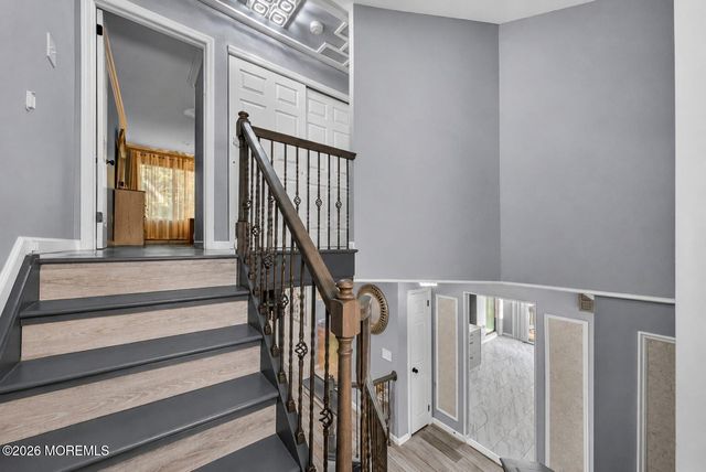 12 Periwinkle Court, East Brunswick, NJ 08816