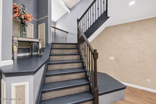 12 Periwinkle Court, East Brunswick, NJ 08816