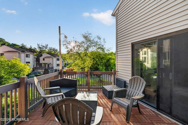 12 Periwinkle Court, East Brunswick, NJ 08816