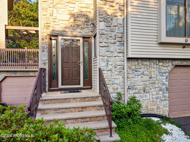 12 Periwinkle Court, East Brunswick, NJ 08816