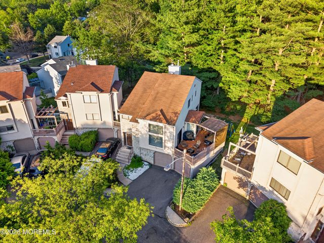 12 Periwinkle Court, East Brunswick, NJ 08816