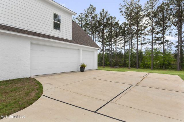 505 Castaway Circle, Brandon, MS 39047