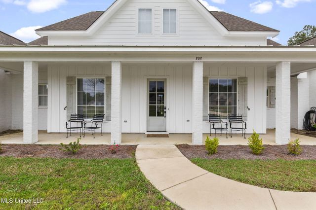 505 Castaway Circle, Brandon, MS 39047