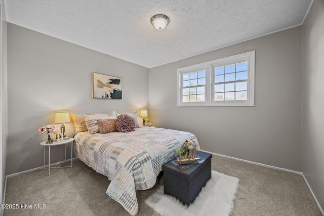 501 Oak Lane, Jacksonville, NC 28540