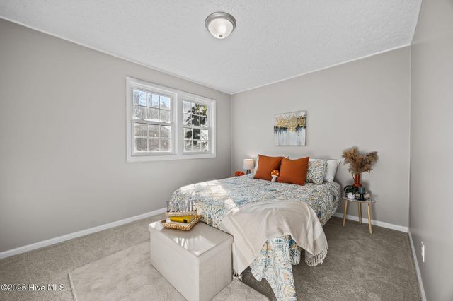 501 Oak Lane, Jacksonville, NC 28540