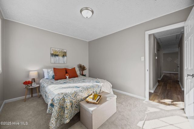 501 Oak Lane, Jacksonville, NC 28540