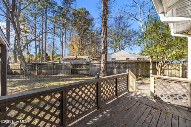 501 Oak Lane, Jacksonville, NC 28540