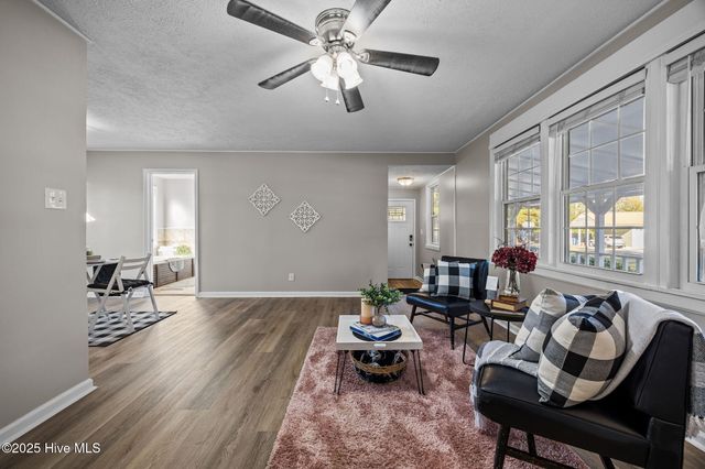 501 Oak Lane, Jacksonville, NC 28540