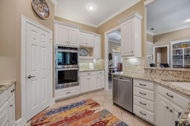 103 Park Ridge Lane, Bullard, TX 75757