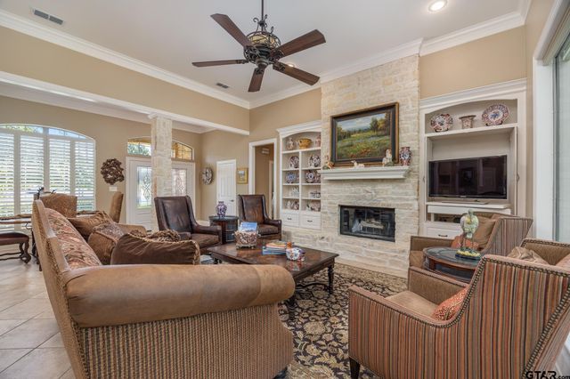 103 Park Ridge Lane, Bullard, TX 75757
