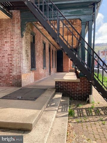 802 N 9TH ST, Reading, PA 19604