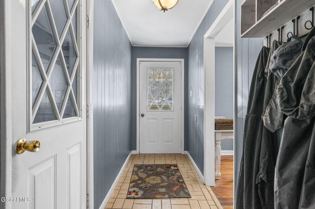 1090 Sacandaga Road, Schenectady, NY 12302