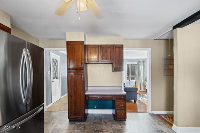 1090 Sacandaga Road, Schenectady, NY 12302