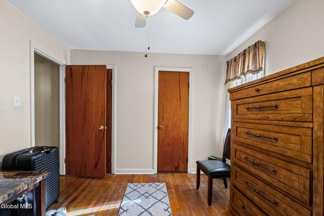 1090 Sacandaga Road, Schenectady, NY 12302