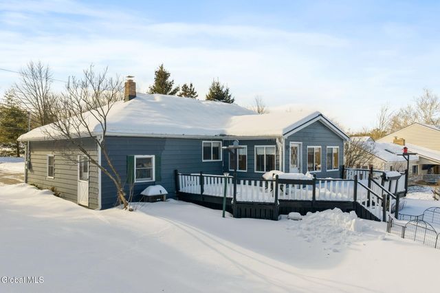 1090 Sacandaga Road, Schenectady, NY 12302