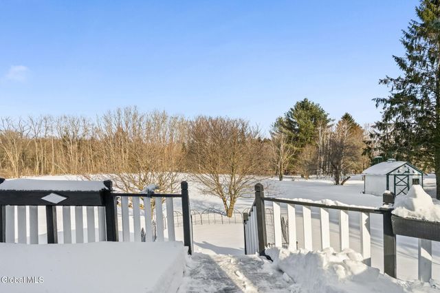 1090 Sacandaga Road, Schenectady, NY 12302