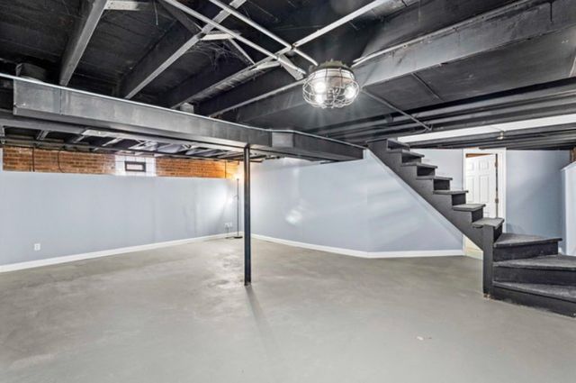 32 166th Place, Calumet City, IL 60409