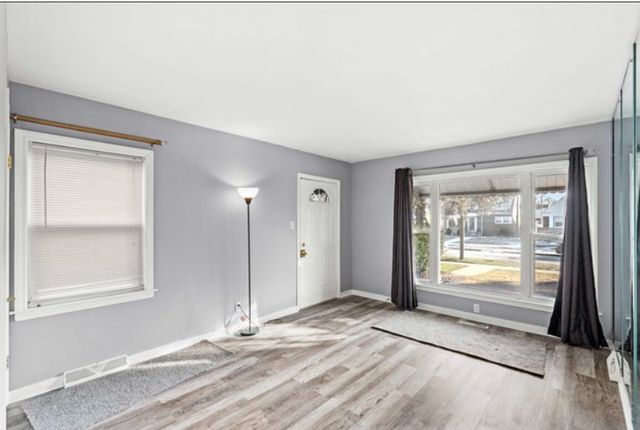 32 166th Place, Calumet City, IL 60409