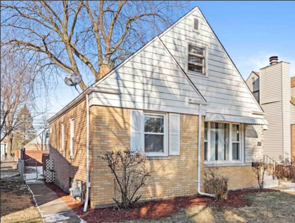 32 166th Place, Calumet City, IL 60409
