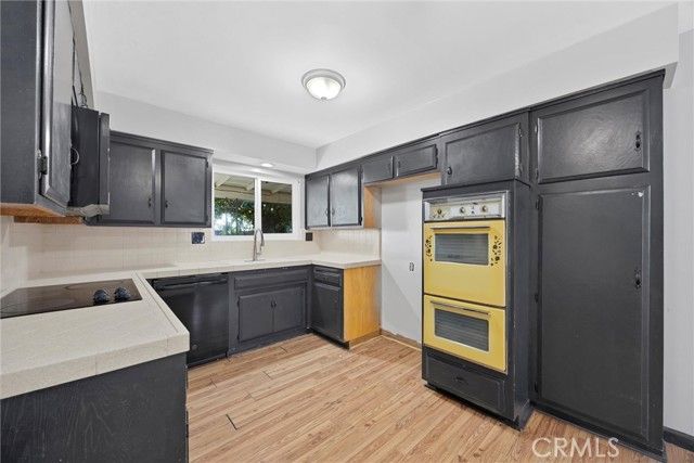 409 Borman Avenue, Bakersfield, CA 93308