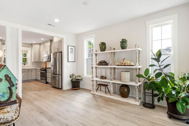 186 Bluffwood Avenue, Chapel Hill, NC 27516