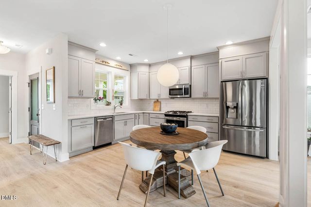 186 Bluffwood Avenue, Chapel Hill, NC 27516