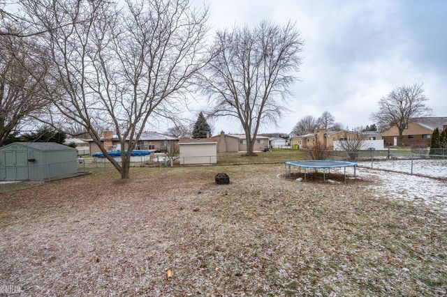 51613 Sass Road, Chesterfield Twp, MI 48047