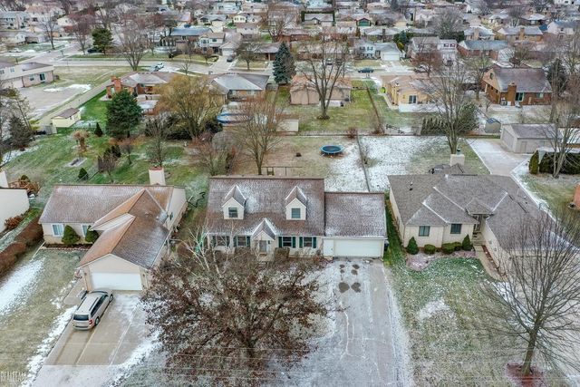 51613 Sass Road, Chesterfield Twp, MI 48047