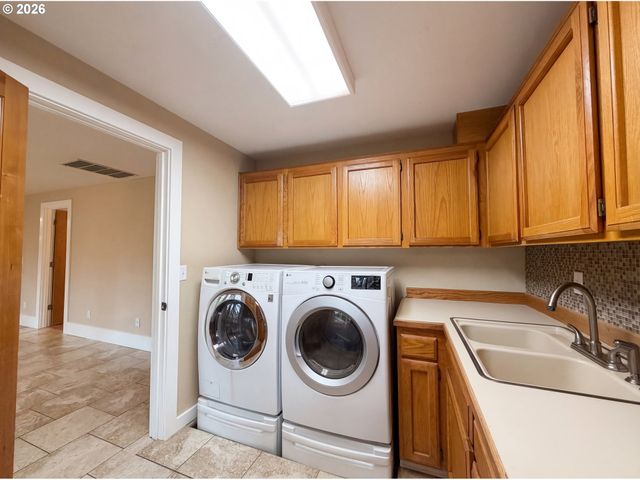 1103 Se 51ST Ave, Hillsboro, OR 97123