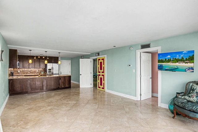 30 Moreno Point Road 306B, Destin, FL 32541