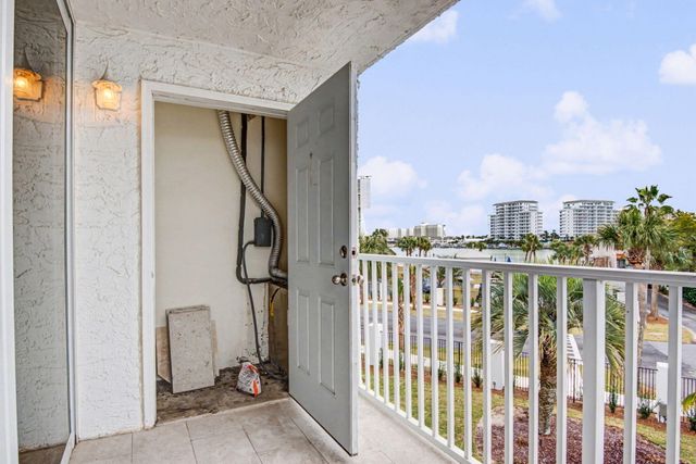 30 Moreno Point Road 306B, Destin, FL 32541