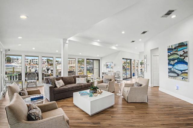 30 Moreno Point Road 306B, Destin, FL 32541