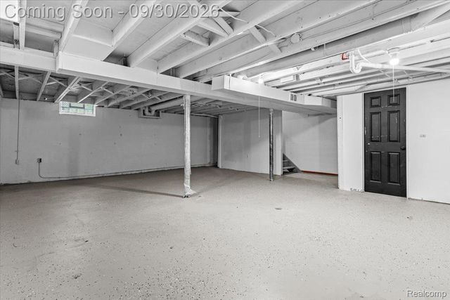 28618 Spring Arbor Drive, Southfield, MI 48076
