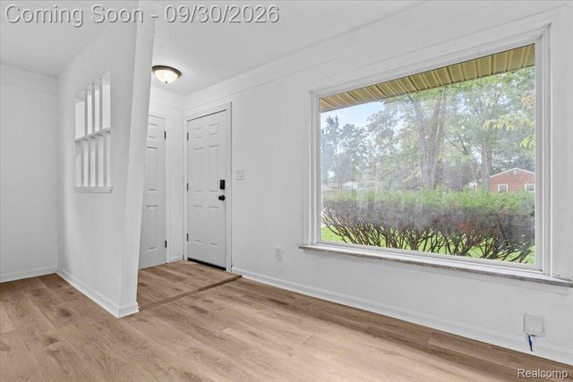 28618 Spring Arbor Drive, Southfield, MI 48076