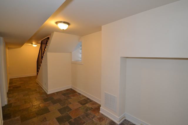 2835 N Damen Avenue 1F, Chicago, IL 60618
